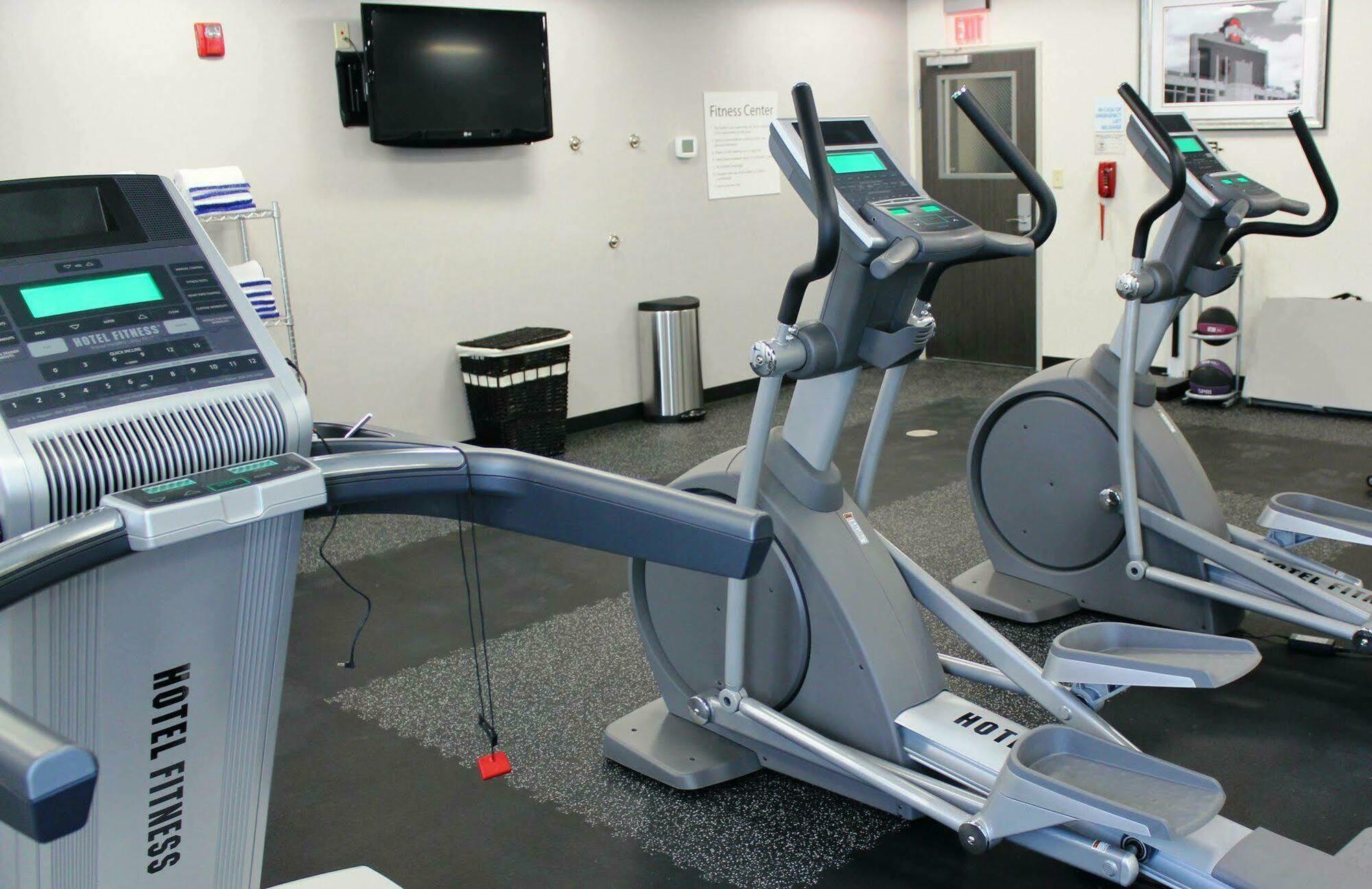 Holiday Inn Express & Suites Columbus - Polaris, An Ihg Hotel Екстериор снимка